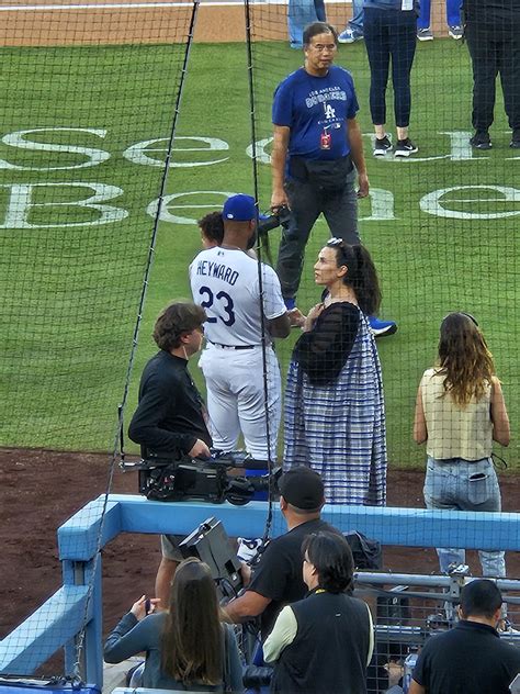 At the game tonight. : r/Dodgers
