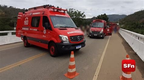 Homem Socorrido Ap S Carro Bater Em Ponte Na Rj Em S O Fid Lis