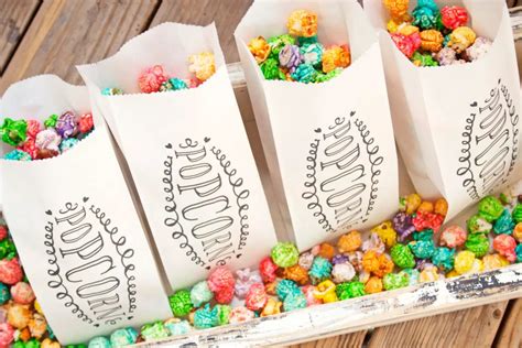 This Popcorn Favor Is Quick And Easy To Make For Weddings