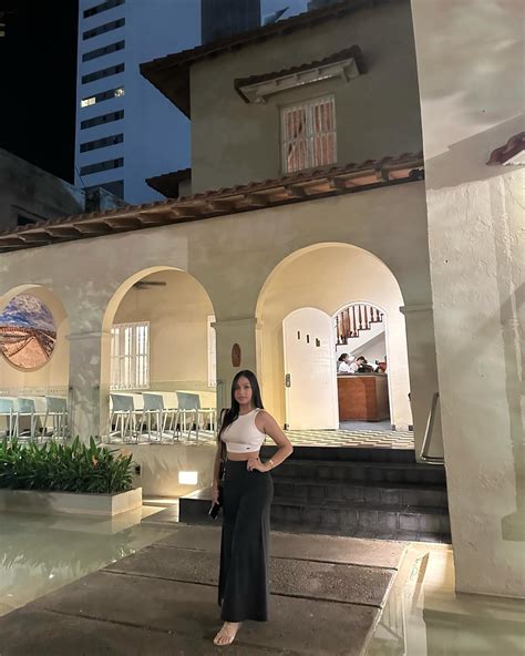 Allison Santis | :) | Instagram