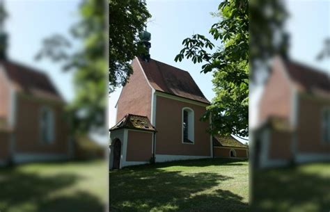 Gl Ubige Aus Schmidm Hlen Pilgern Am Sonntag Zur Dreifaltigkeitskirche