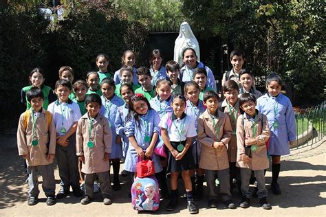 Nuestro Colegio Colegio Juanita Fernández Solar