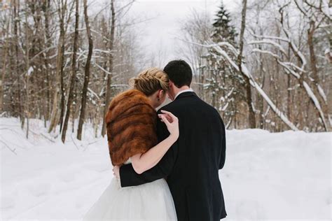 How to Throw an Outdoor Winter Wedding