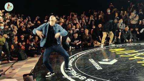 MklikeBouboo vs 张艺兴 zhangyixing lay hiphop vs krump Freestyle 表演赛