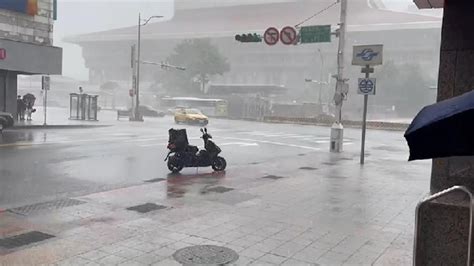 快訊軒嵐諾強襲雨區擴大 14縣市豪大雨特報東森新聞