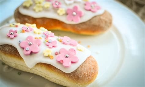 Easy Iced Bun Recipe - Great British Chefs