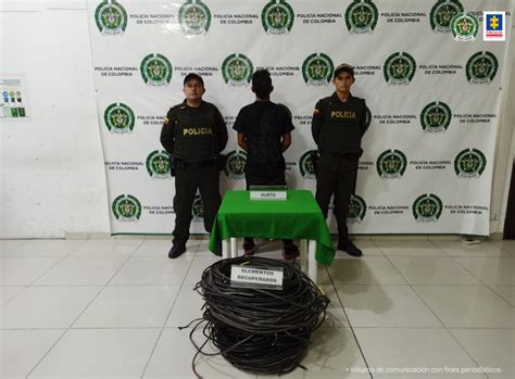 Un Hombre Que Fue Capturado En Flagrancia Robando Cable Del Alumbrado