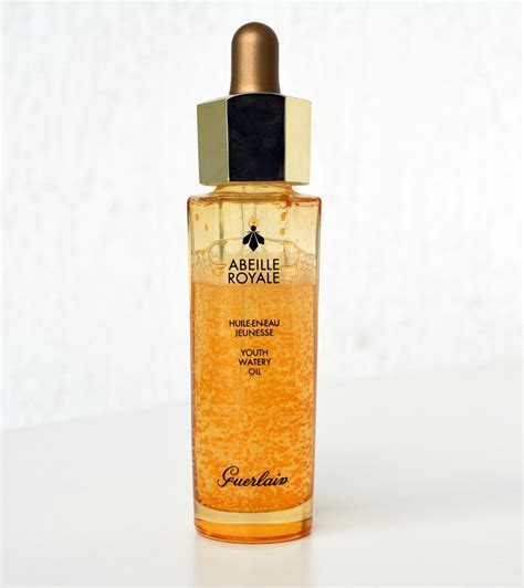 Review Guerlain Abeille Royale Youth Watery Oil