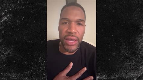 Michael Strahan Addresses National Anthem Backlash I Wasn T Making A Statement