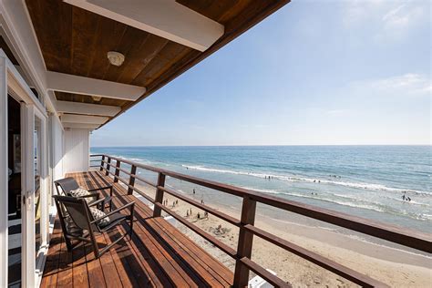 A San Diego-Area Beachfront Compound Comes to Market for the First Time