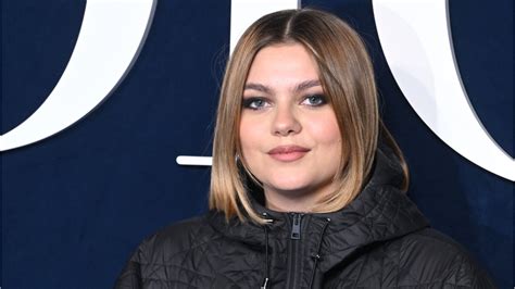 GALA VIDÉO Louane orpheline bouleversante sur la mort de ses parents