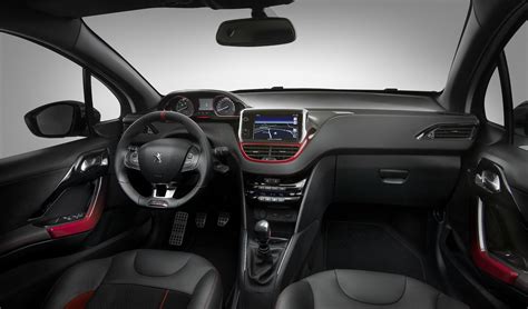 Peugeot 208 GTi (2014) - picture 5 of 7