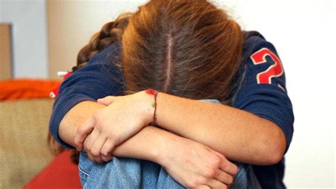 Abusa Per Sei Anni Della Figlia Enne Dopo La Separazione Dalla Moglie