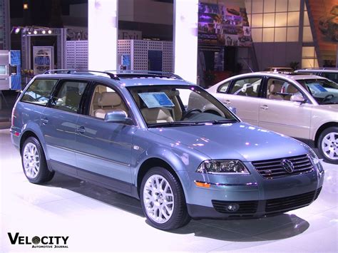 Volkswagen Passat W8 wagon:picture # 10 , reviews, news, specs, buy car