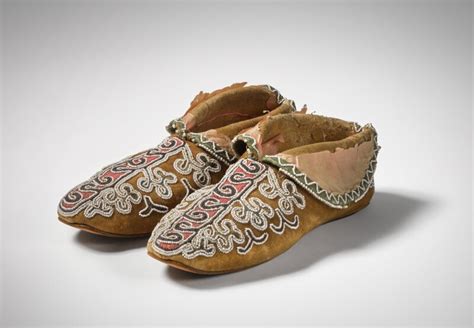 Pair Of Muscogee Creek Beaded Hide Moccasins Art Of Africa Oceania