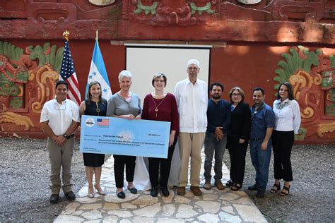 Gobierno De Estados Unidos Hace Entrega Del Premio Fondo De Los