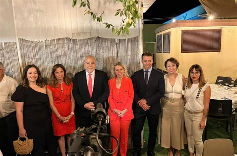 El Gobierno Regional Se Compromete A Visibilizar El Deporte Femenino