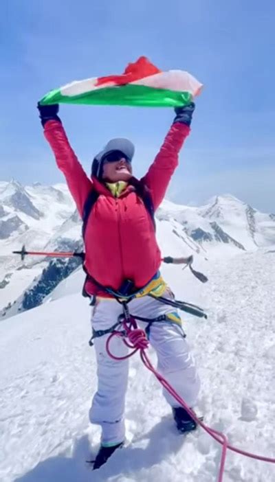 Manali Skiing Star Anchal Shines She Is A Member Of An All Females