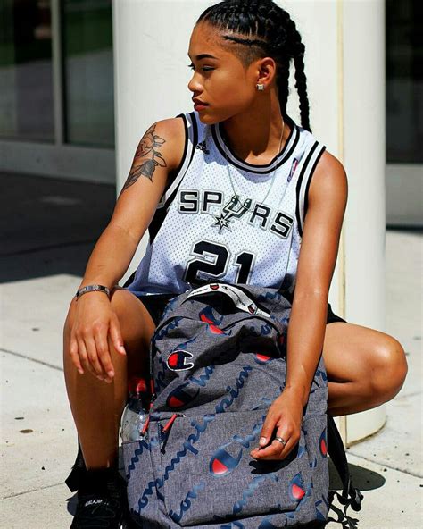 Pin By Nova On Mk Xyz Tomboy Fashion Tomboy Outfits Tomboyish Outfits