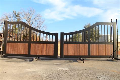 Custom Painted Aluminum Ranch Gates Aberdeen Gate