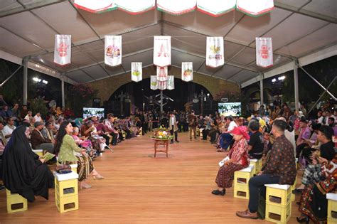 Memaknai Lumbung Yang Lenyap Di Desa Saya Dan Belajar Melambung