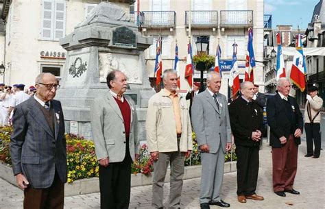 Retrouvailles Chez Les Anciens Combattants