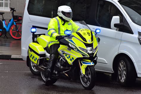 Bmw R Rt Thames Valley Police Bmw R Rt Motorbike S Flickr