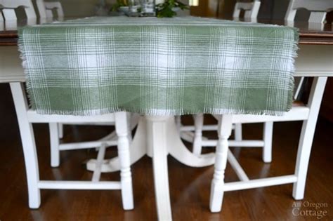 How To Make An Easy No Sew Fringed Table Runner An Oregon Cottage