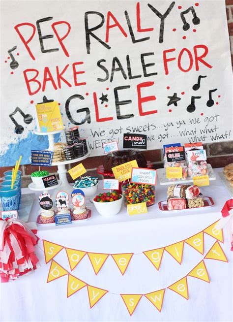 Glee Season Premiere Gleek Out In Style With A Glee Party 13th