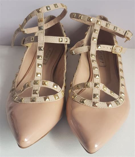 Sapato Estilo Boneca Cor Nude Sapato Feminino Art Em Pe Usado Enjoei