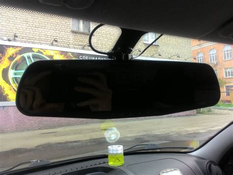 Регистратор в зеркале с двумя камерами — Lada Гранта, 1,6 л, 2014 года ...