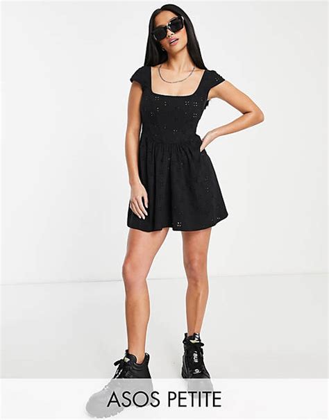 Asos Design Petite Minikleid In Schwarz Mit Lochstickerei Und