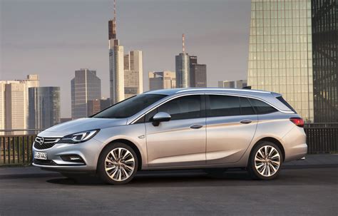 Opel Startet Produktion Von Astra Sports Tourer