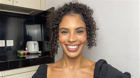 Cleo Abrahams is live! - YouTube