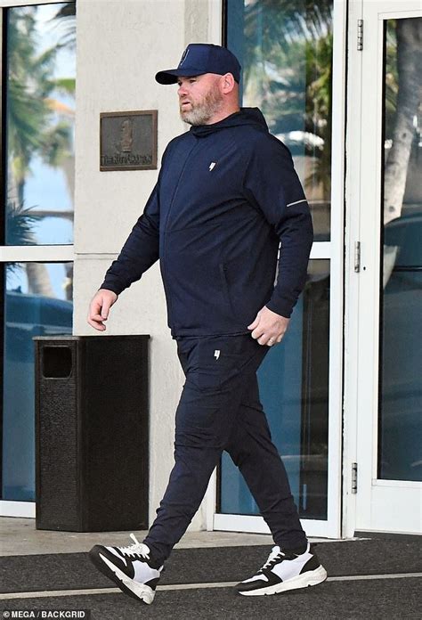 Coleen Rooney Shows Off Her Tanned Curves In A Skimpy Strapless Bikini In Florida Daily Mail