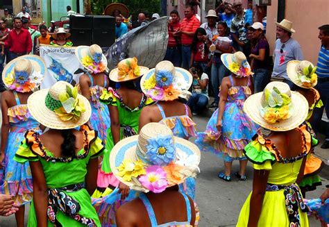 Gobernador de Nueva Esparta felicitó a la agrupación Folklore Cochense