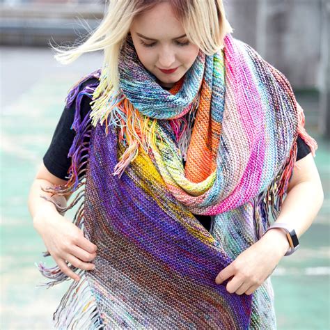 Flying Fringe Rectangular Scarf Free Knitting Pattern