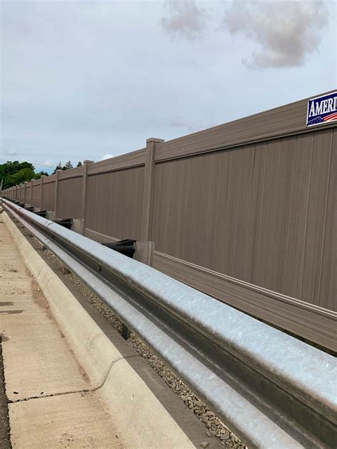 Commercial Vinyl Fence In Rochester Mn American Fence Company Of Rochester Minnesota