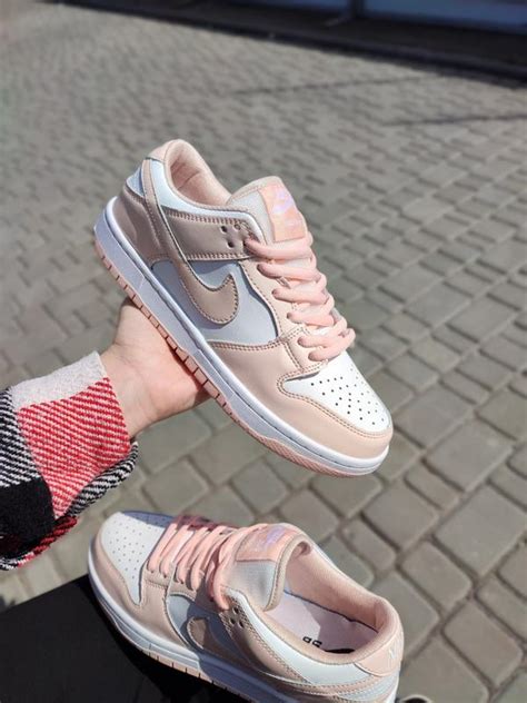 Женские кроссовки nike sb dunk low pink white — цена 1950 грн в ...