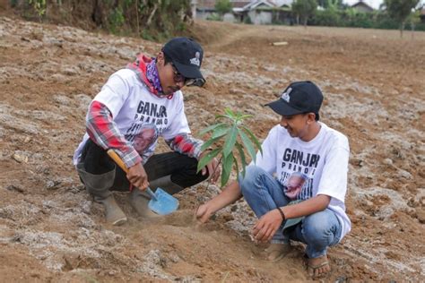 Lestarikan Lingkungan Pandawa Ganjar Ajak Warga Pangalengan Tanam