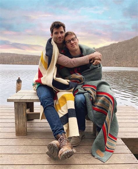 Pin By Alejandro Castro On Er In Cute Gay Couples Gay Art Cute Gay