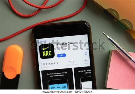 4,395 Nike Run Club Images, Stock Photos, and Vectors | Shutterstock