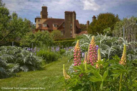 Standen House Arts And Crafts