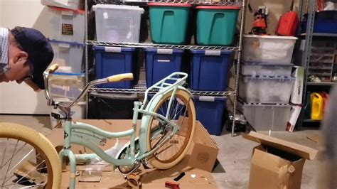 Diy Assembly Of A Huffy Cruiser Bicycle Nel Lusso Bike Youtube