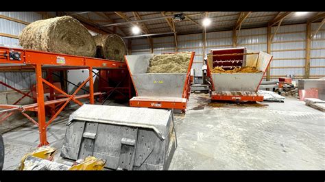 Robotic Automatic Cattle Feeding System In Beef Barn By Hanson Silo And