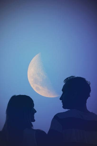 Best Romance Moonlight Couple Silhouette Stock Photos, Pictures ...