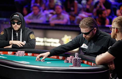 World Series of Poker Gambles on Luring New Players | TIME