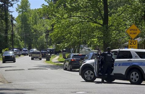 Tiroteo En Carolina Del Norte Deja Polic As Muertos Y Otros Heridos