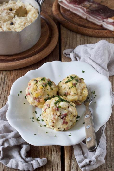 Tiroler Knödel Speckknödel Rezept Speckknödel Rezept Rezepte