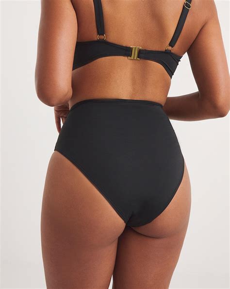 MAGISCULPT Twist Front Bikini Brief Marisota